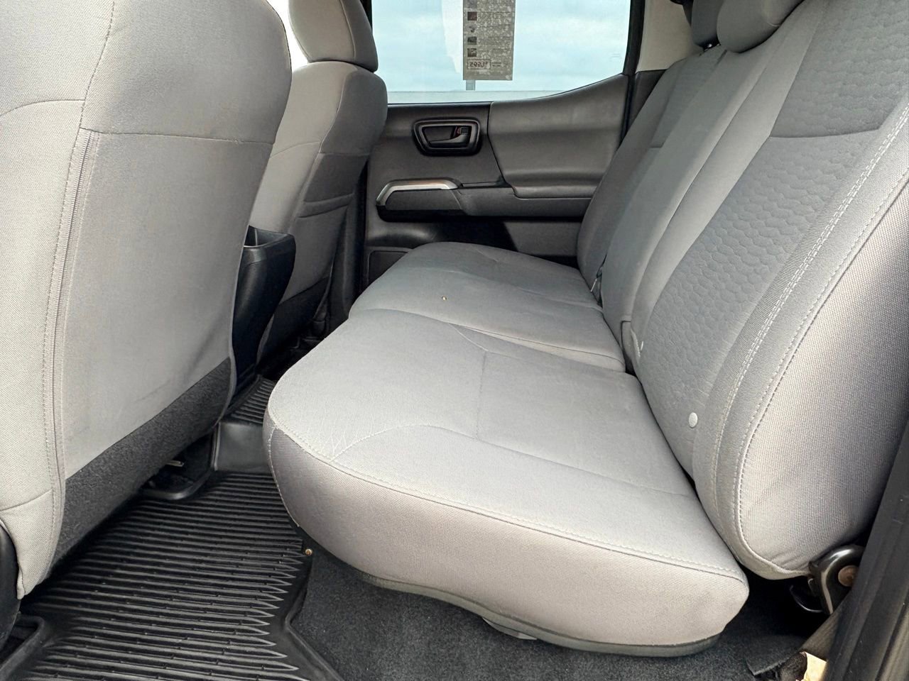 Used 2019 Toyota Tacoma SR5 AWD/4WD image 34