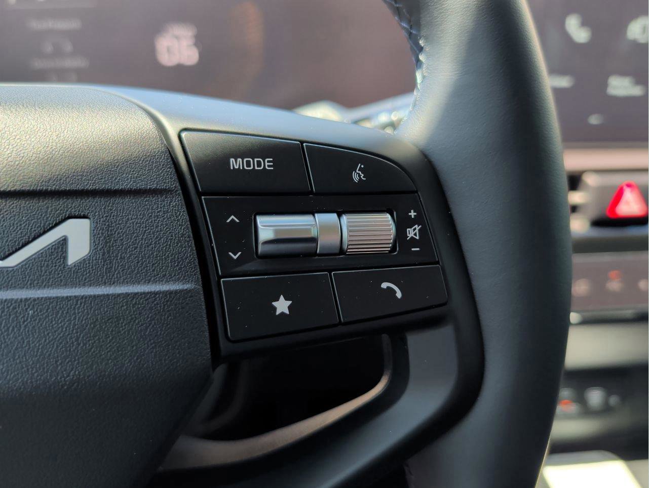 New 2026 Kia Sportage EX FWD image 31
