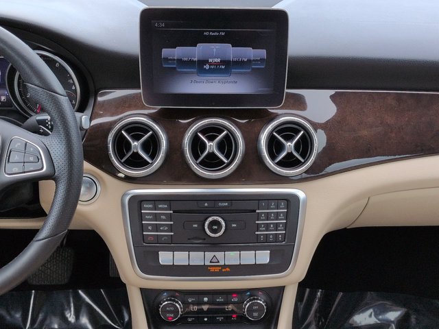 Used 2018 Mercedes-Benz CLA 250 image 17