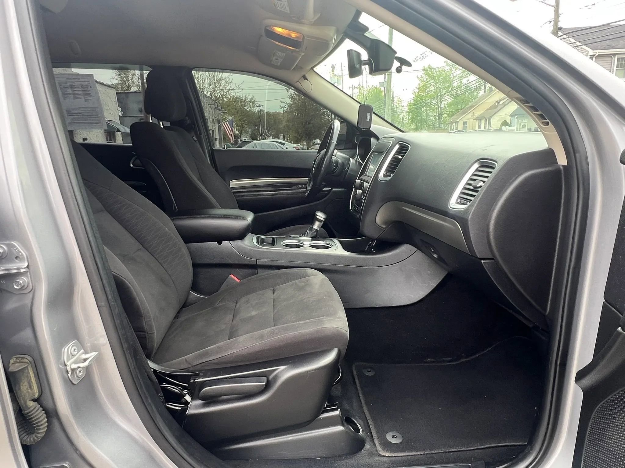 Used 2019 Dodge Durango SXT w/ 3rd Row Seating Group AWD/4WD image 30