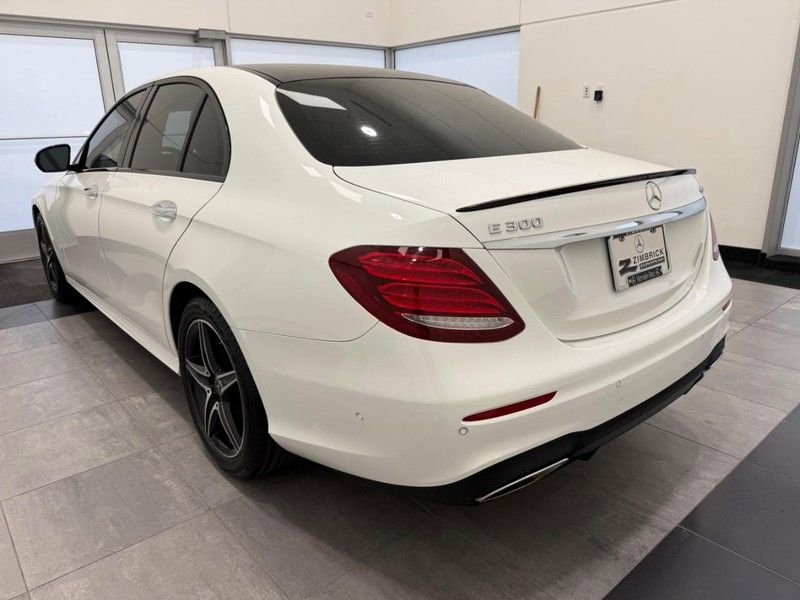 Used 2018 Mercedes-Benz E 300 4MATIC image 3