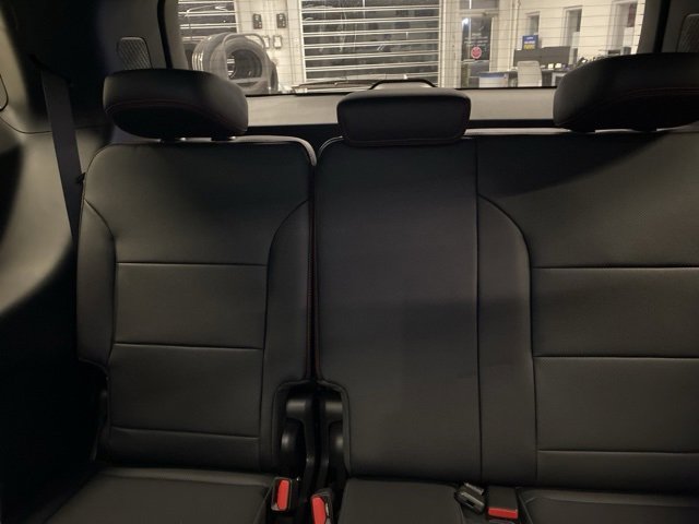 New 2026 Chevrolet Traverse RS w/ LPO, Floor Liner Package image 32