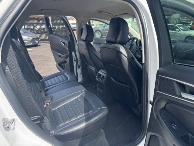 Used 2022 Ford Edge SEL AWD/4WD image 11