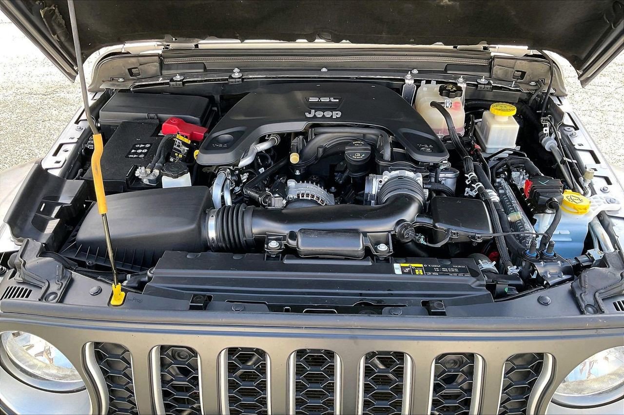 Certified 2020 Jeep Gladiator Sport w/ Quick Order Package 24S image 37