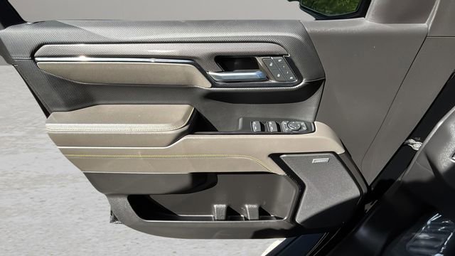 Used 2024 Chevrolet Silverado 1500 ZR2 w/ Technology Package image 18