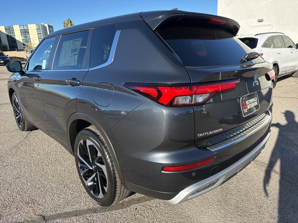 New 2025 Mitsubishi Outlander SE image 5