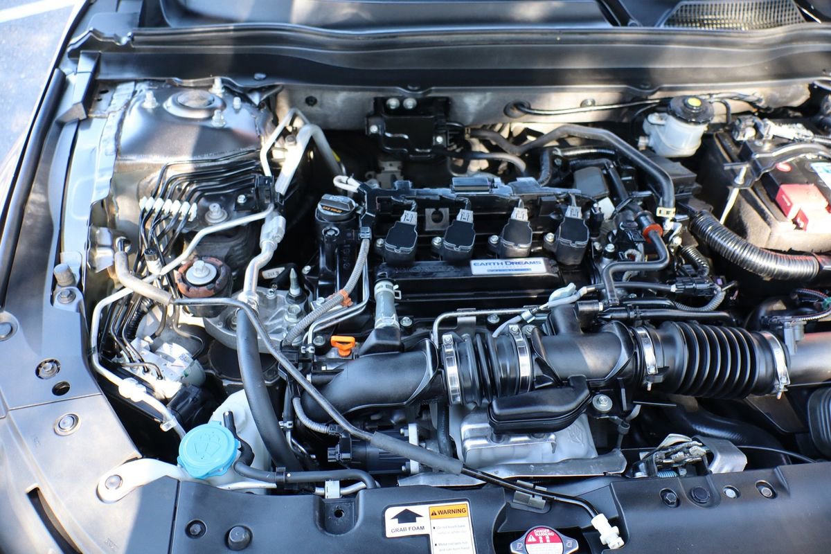 Used 2018 Honda Accord EX-L image 39