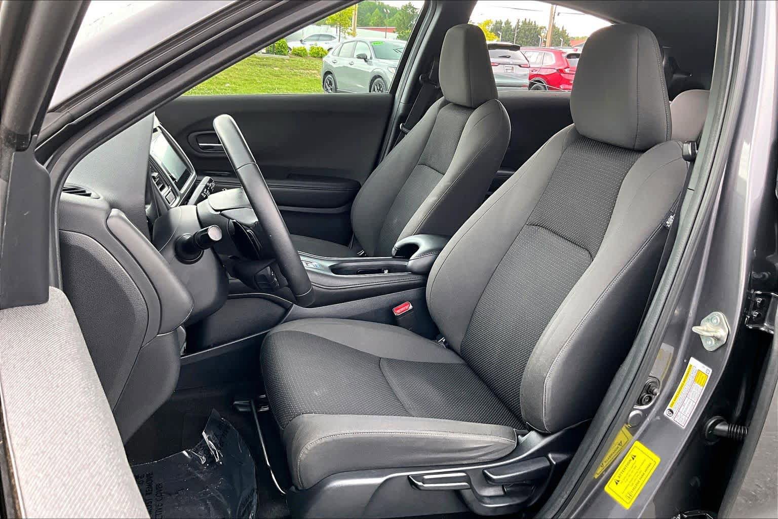 Used 2019 Honda HR-V Sport image 8