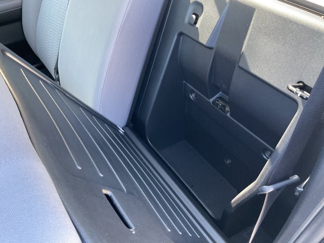 Used 2019 Toyota Tacoma SR5 AWD/4WD image 32