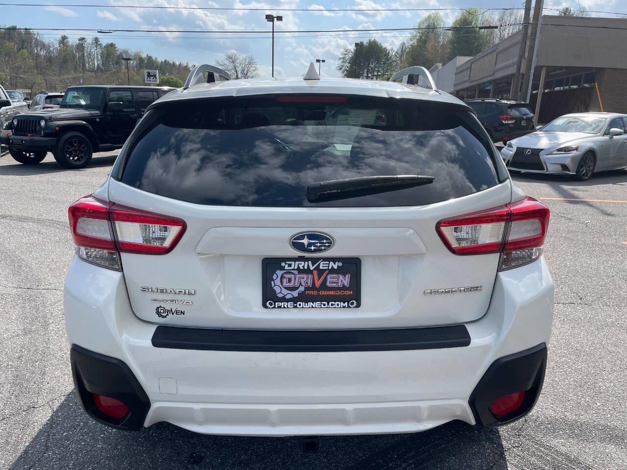 Used 2018 Subaru Crosstrek 2.0i Premium w/ Popular Package #3 AWD/4WD image 9