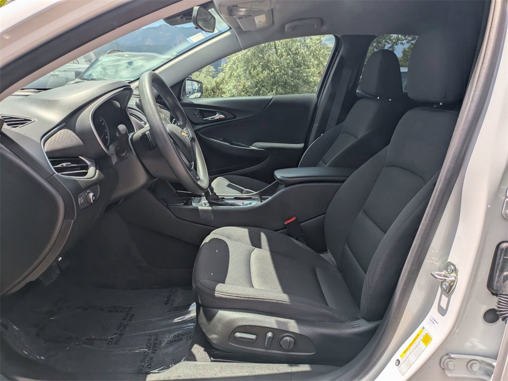 Used 2023 Chevrolet Malibu LS image 13