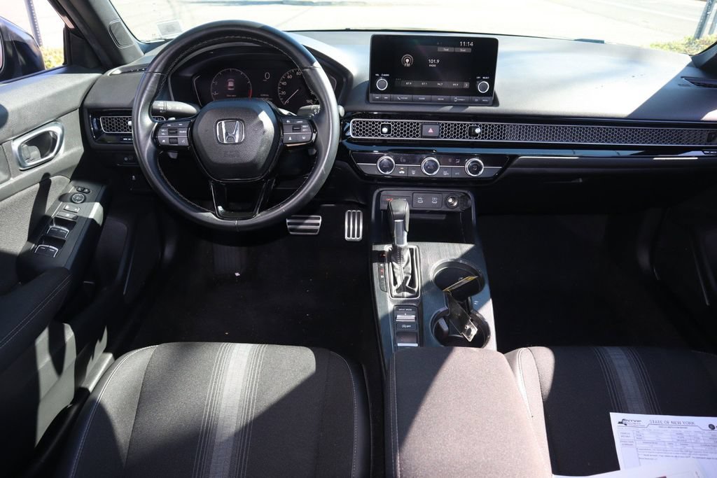Used 2025 Honda Civic Sport image 18