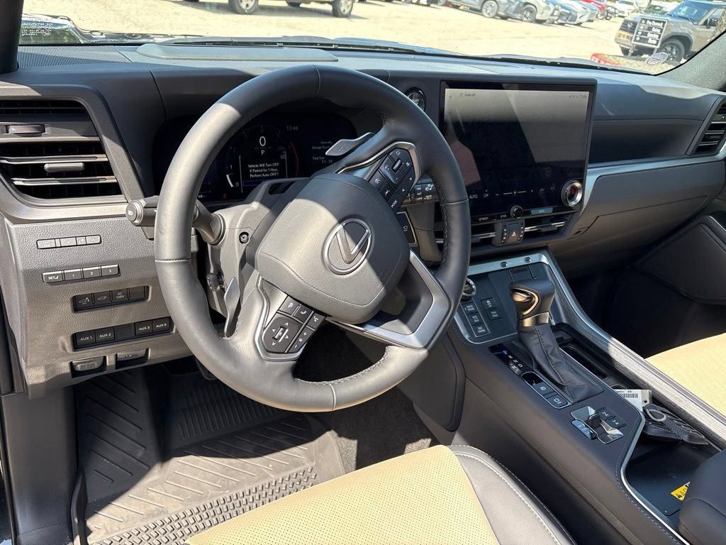 Certified 2026 Lexus GX 550 w/ Accessory Package (CT) AWD/4WD image 14
