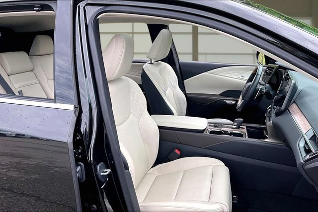 Used 2023 Lexus RX 350 AWD w/ Cold Area Package image 7