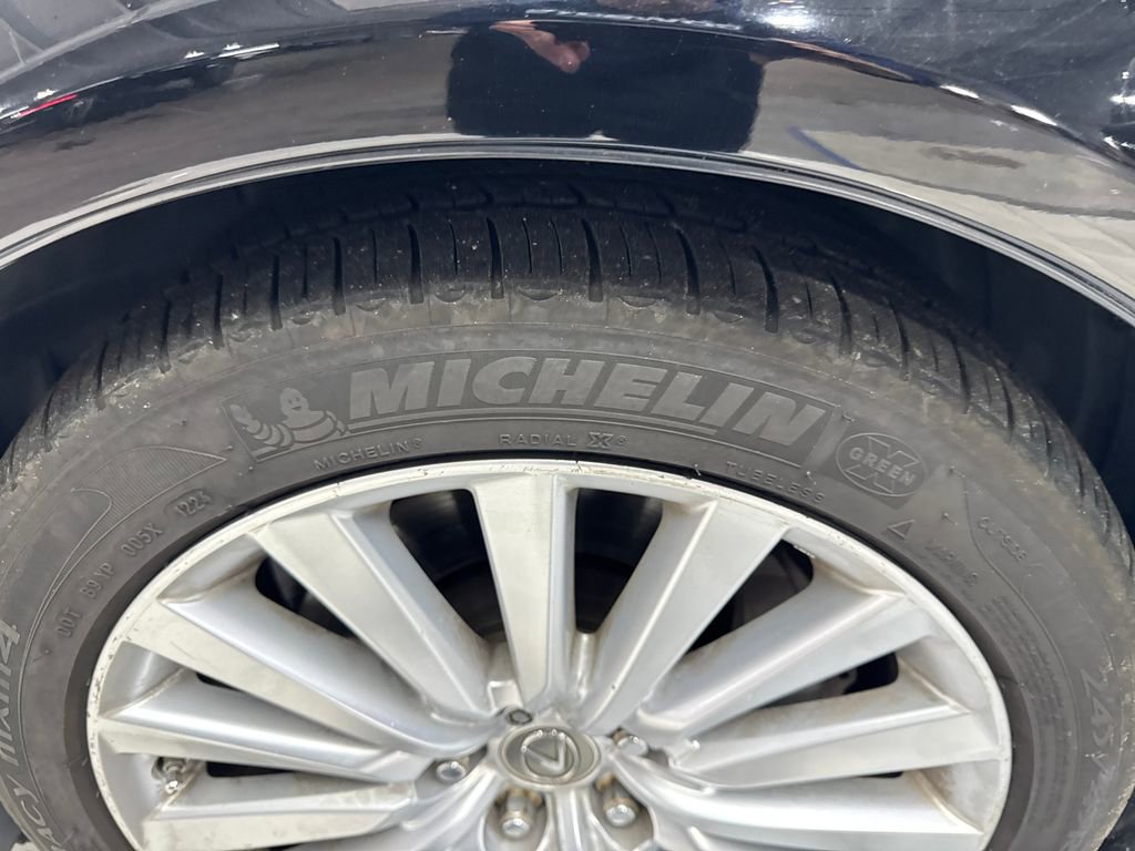 Used 2013 Lexus LS 460 L w/ Preferred Accessory Package image 84