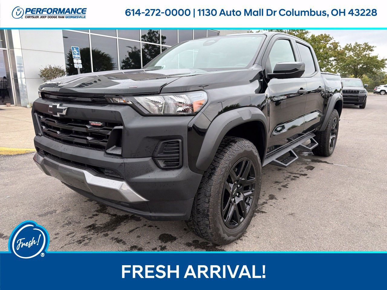 Used 2024 Chevrolet Colorado Trail Boss w/ Advanced Trailering Package AWD/4WD image 4
