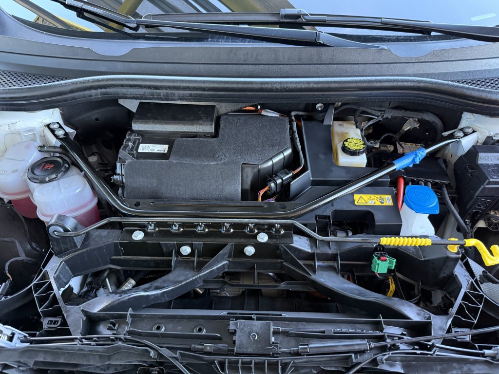 Used 2024 Audi Q4 e-tron Premium w/ Convenience Package image 40