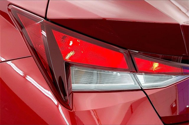 Used 2023 Hyundai Elantra SEL image 28