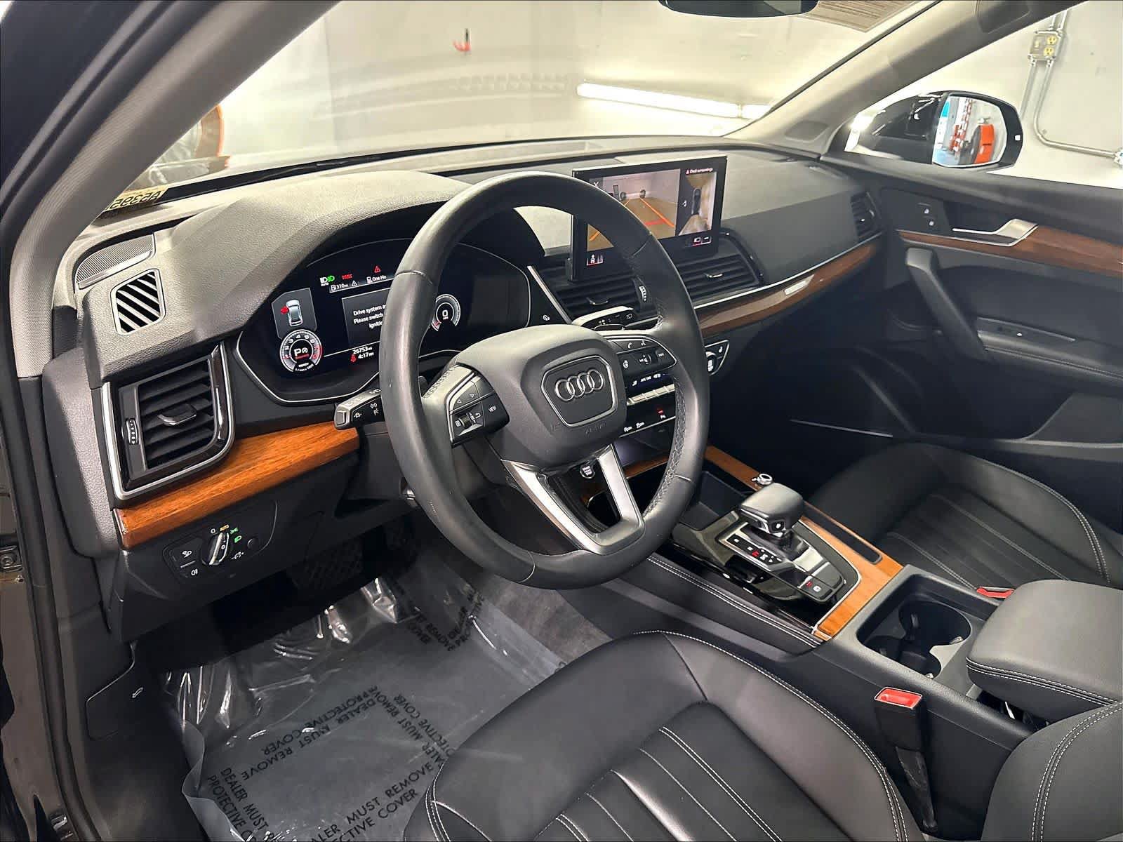 Used 2023 Audi Q5 2.0T Premium Plus w/ Premium Plus Package AWD/4WD image 15