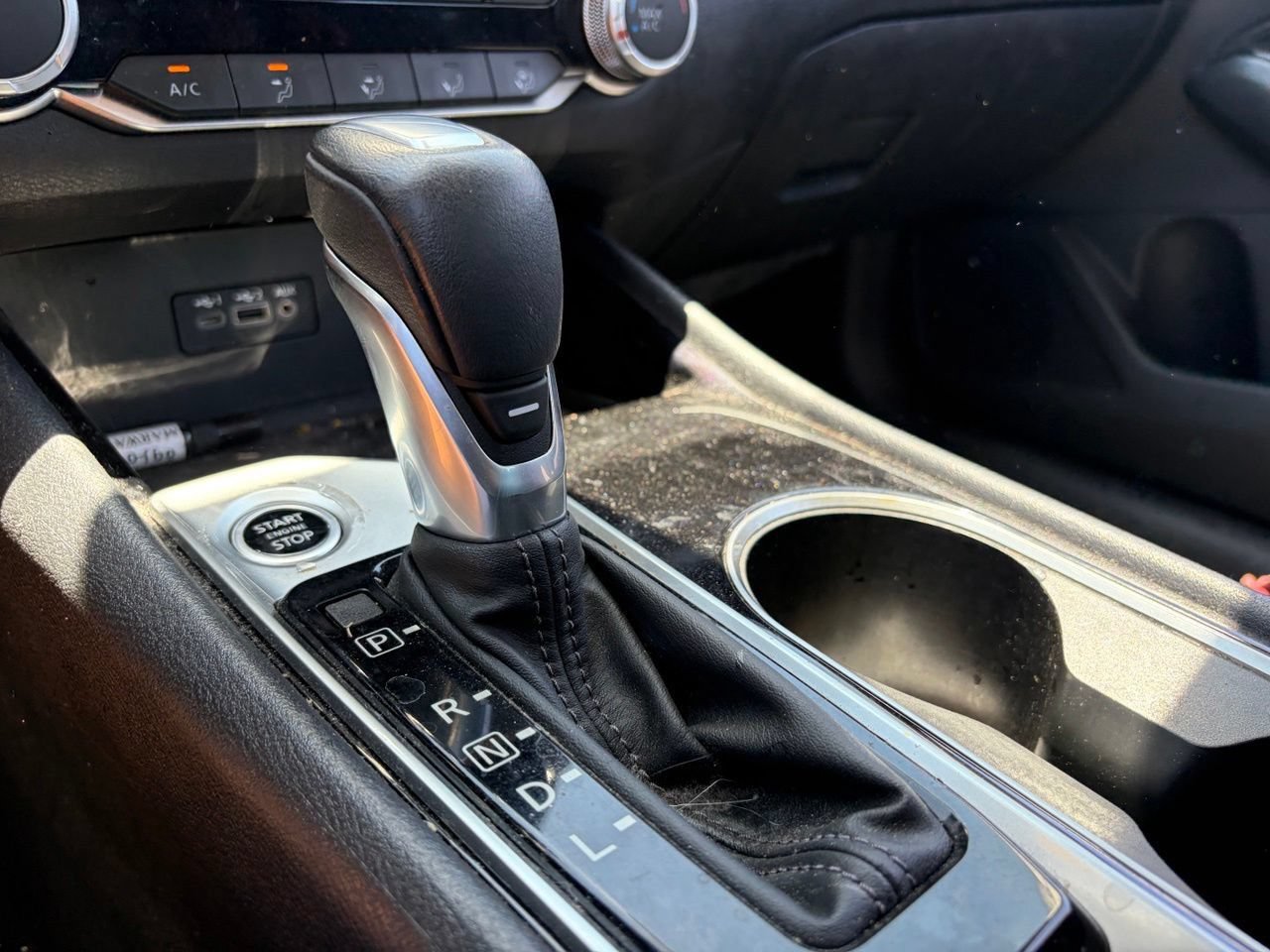 Used 2022 Nissan Altima 2.5 SV w/ SV Premium Package FWD image 10