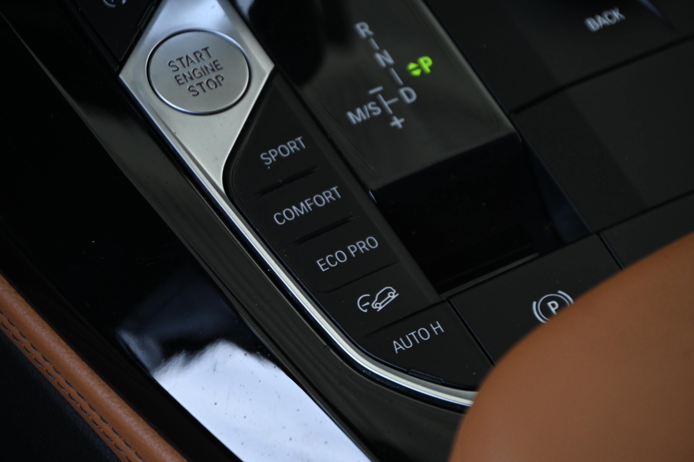 Certified 2025 BMW X4 xDrive30i AWD/4WD image 22