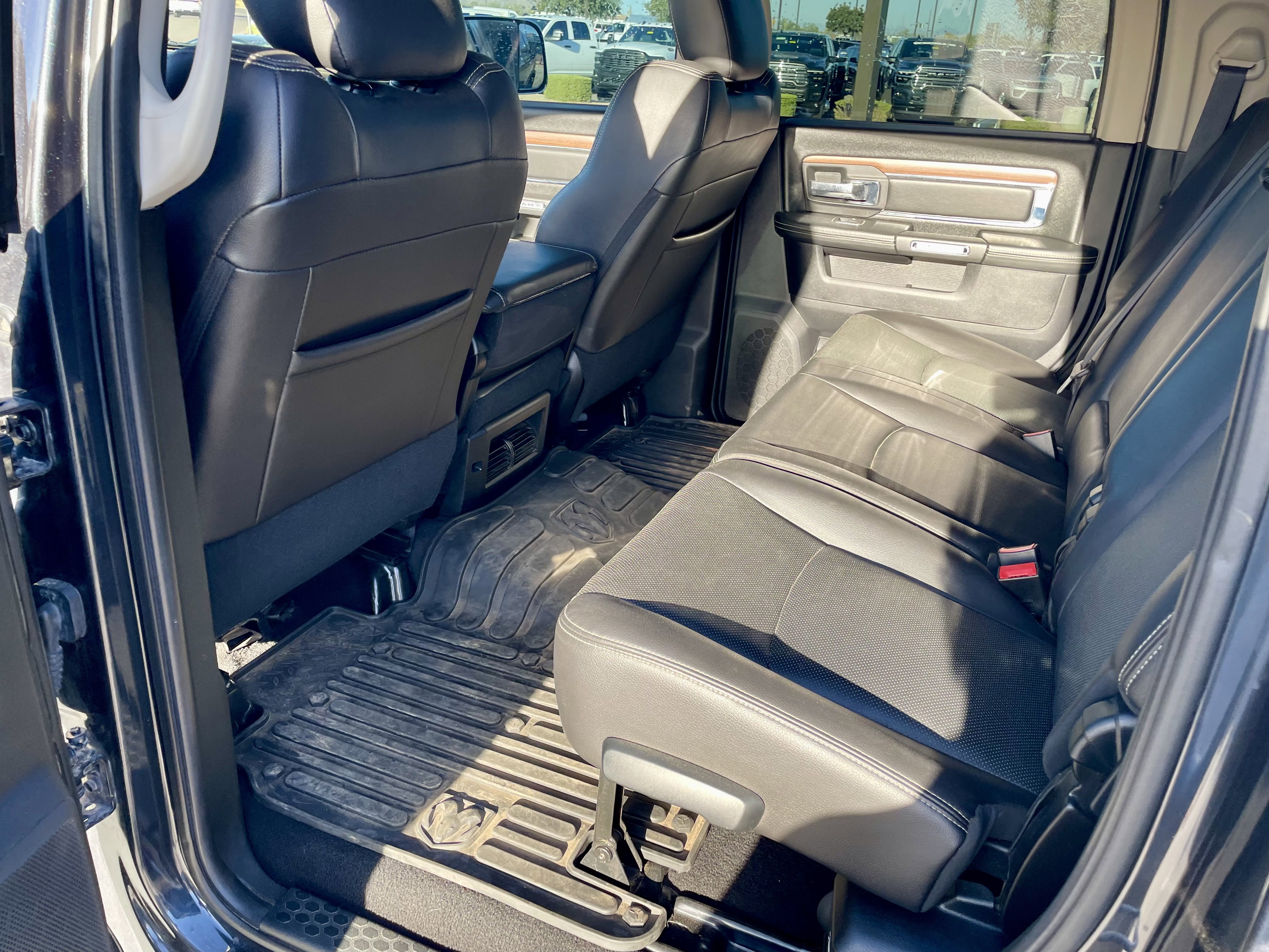 Used 2016 RAM 2500 Laramie w/ Cold Weather Group image 11