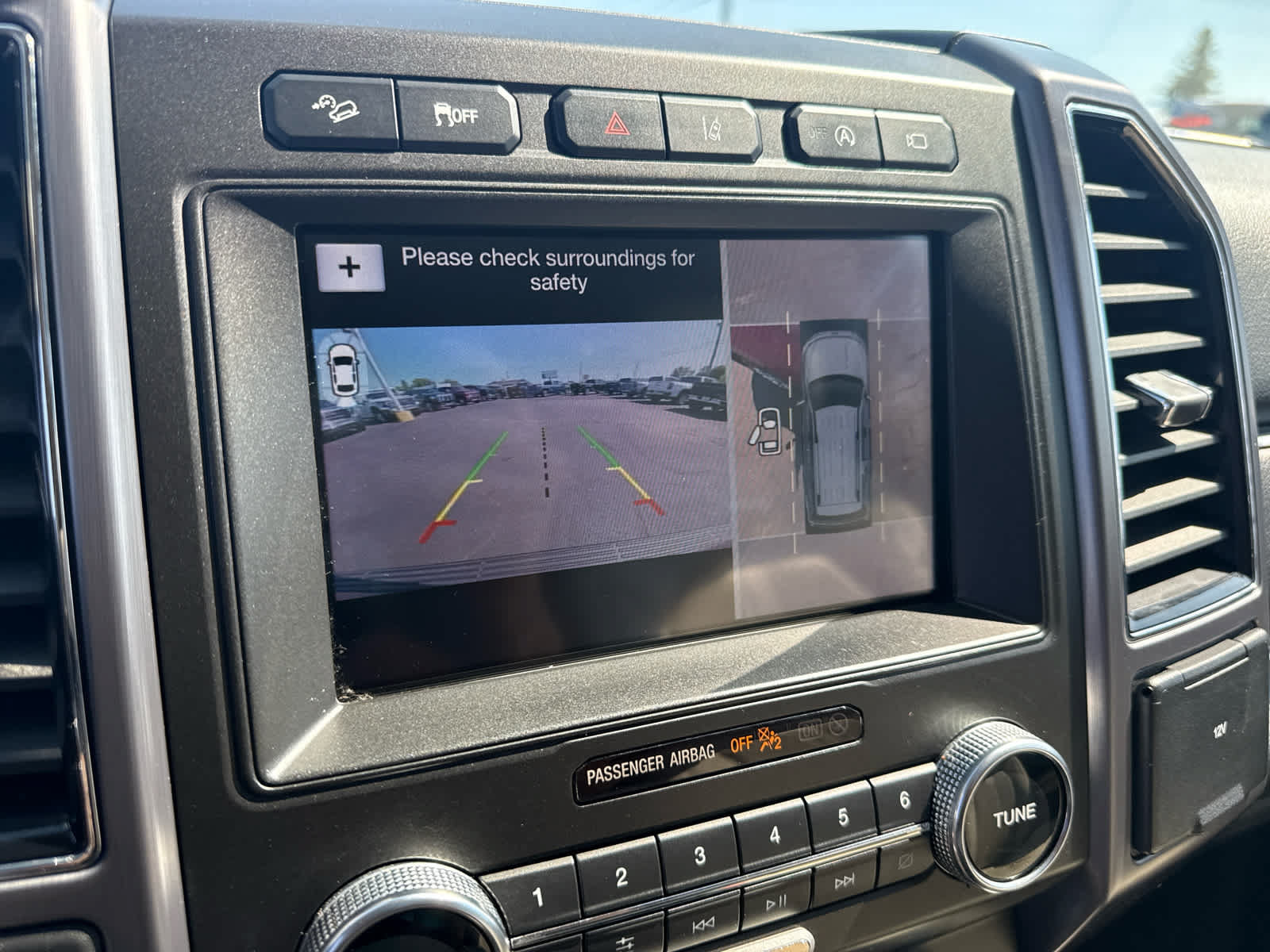 Used 2019 Ford Expedition Platinum AWD/4WD image 22
