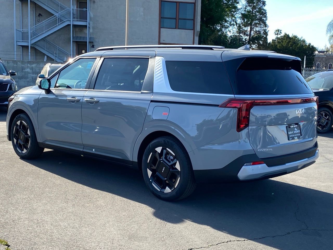 New 2026 Kia Carnival EX image 6