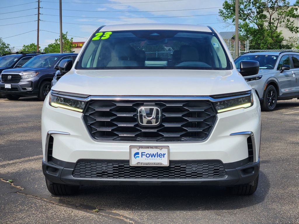 Used 2023 Honda Pilot LX image 2