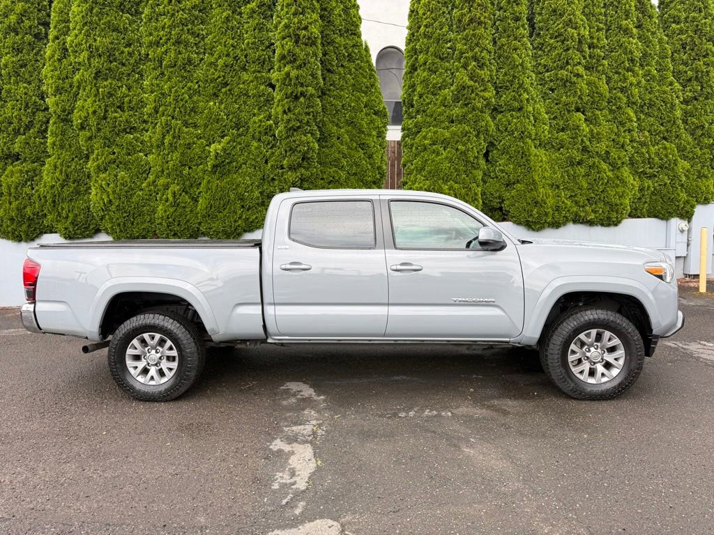 Used 2019 Toyota Tacoma SR5 AWD/4WD image 12