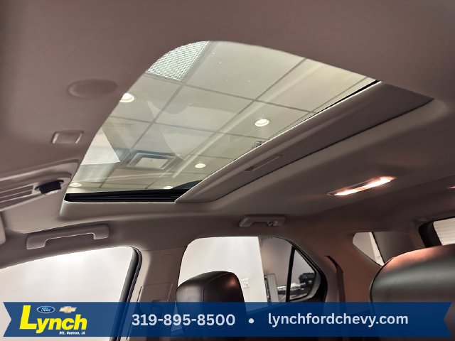 Used 2017 Chevrolet Equinox Premier w/ Enhanced Convenience Package FWD image 5
