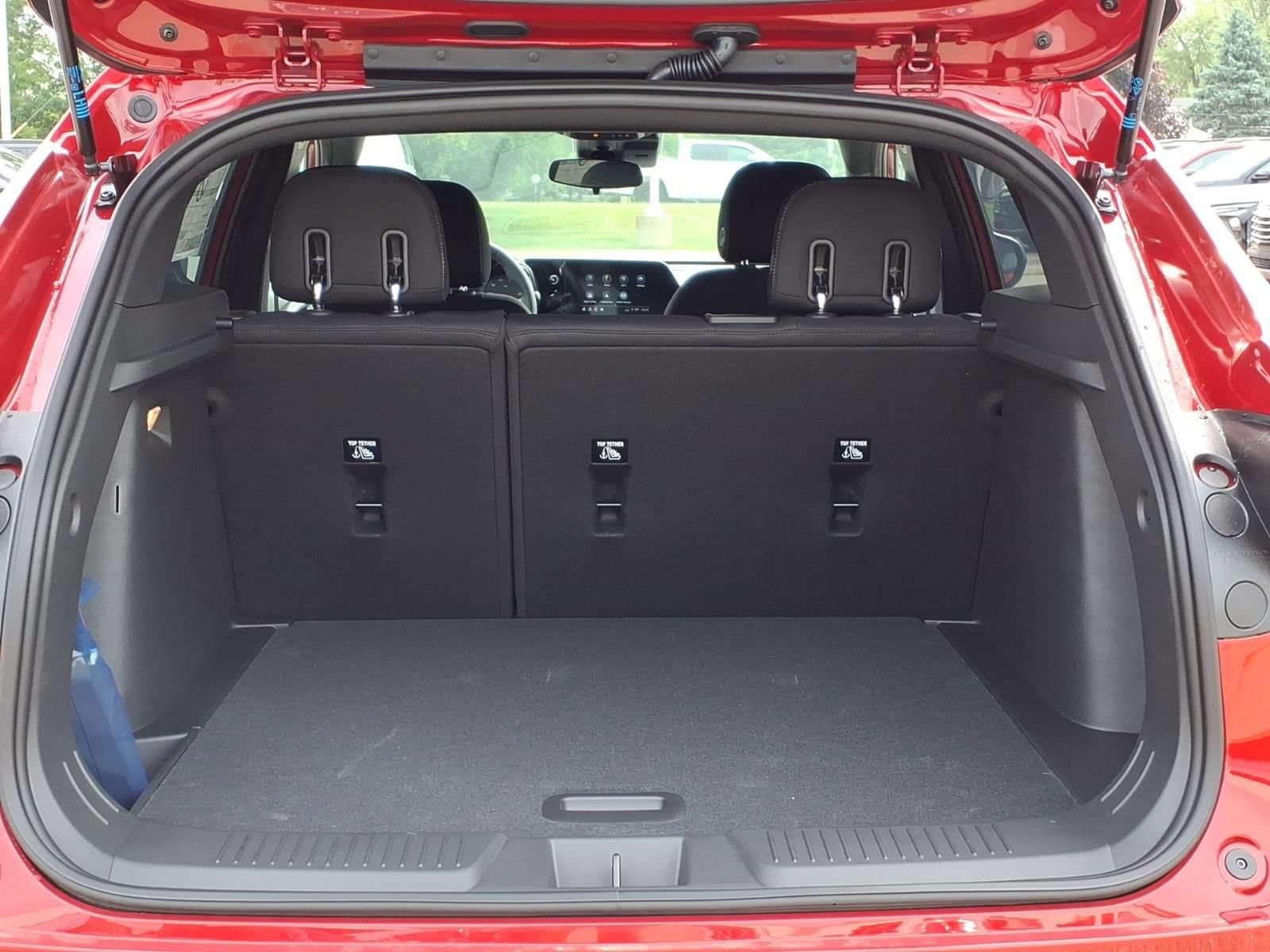 New 2026 Chevrolet Trax RS w/ Driver Confidence Package FWD image 9
