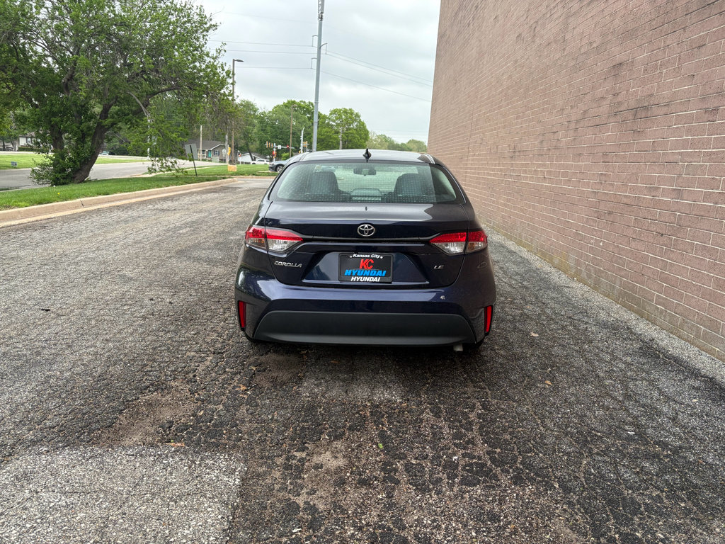 Used 2024 Toyota Corolla LE FWD image 5