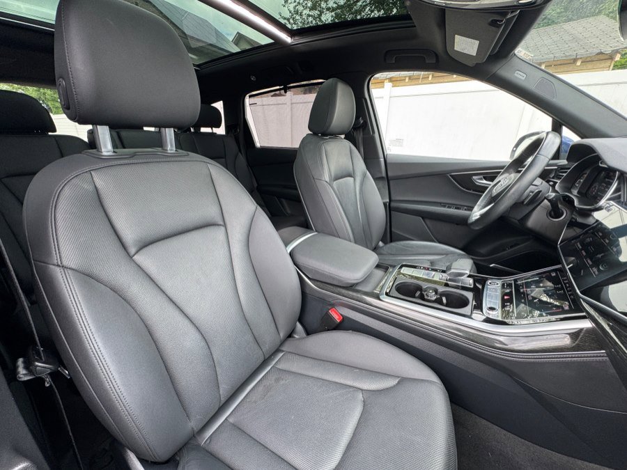 Used 2021 Audi Q7 3.0T Prestige w/ Prestige Package AWD/4WD image 43