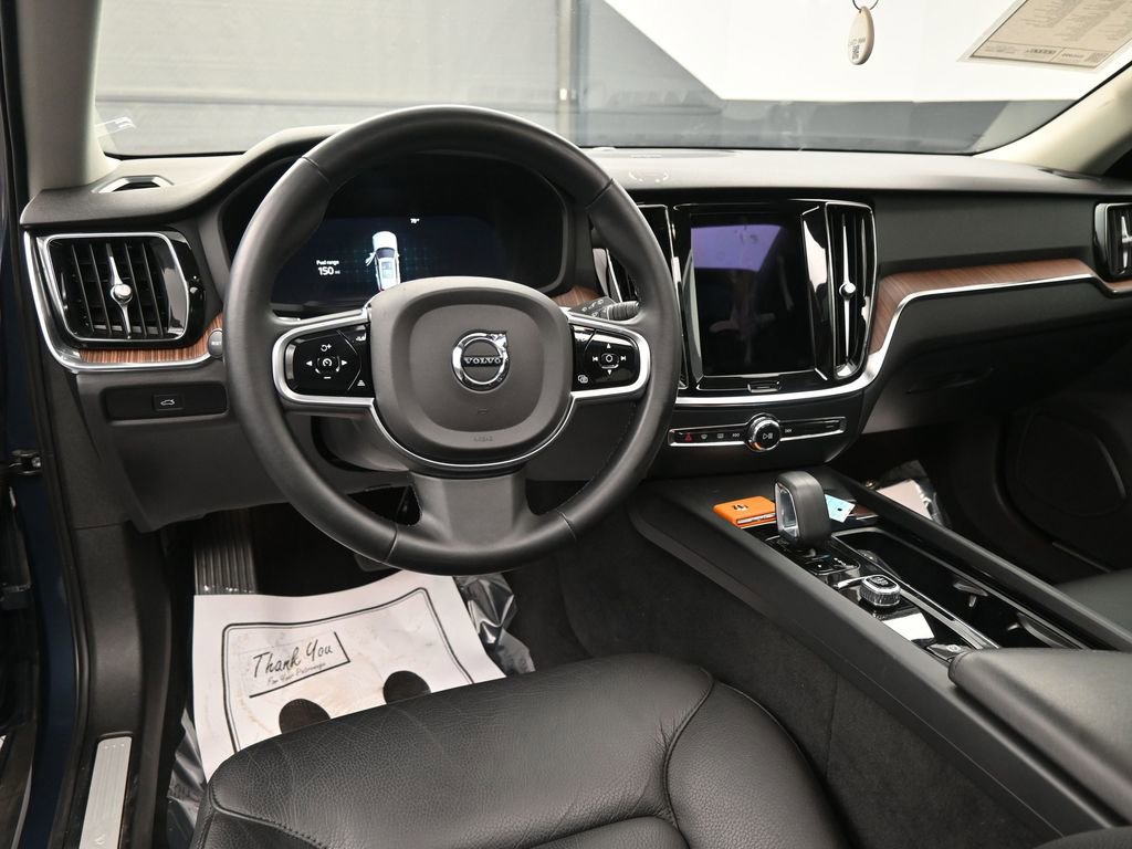 Used 2023 Volvo V60 B5 Cross Country Plus w/ Climate Package image 23