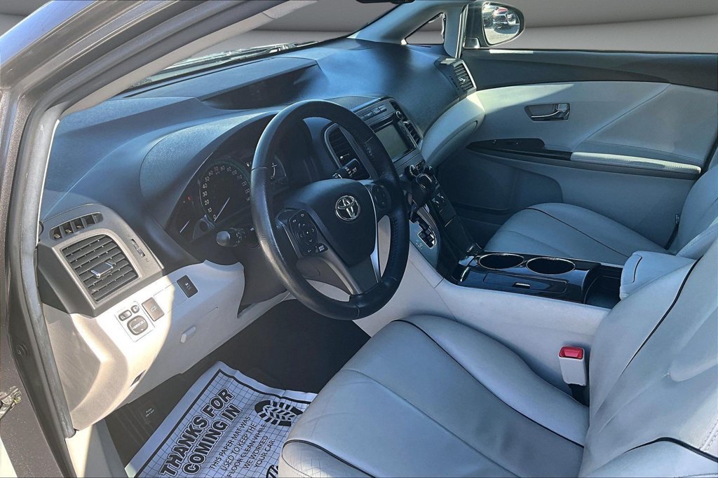 Used 2014 Toyota Venza XLE AWD/4WD image 17