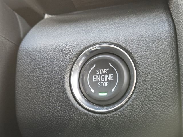 New 2026 GMC Acadia Denali w/ Super Cruise Package image 17