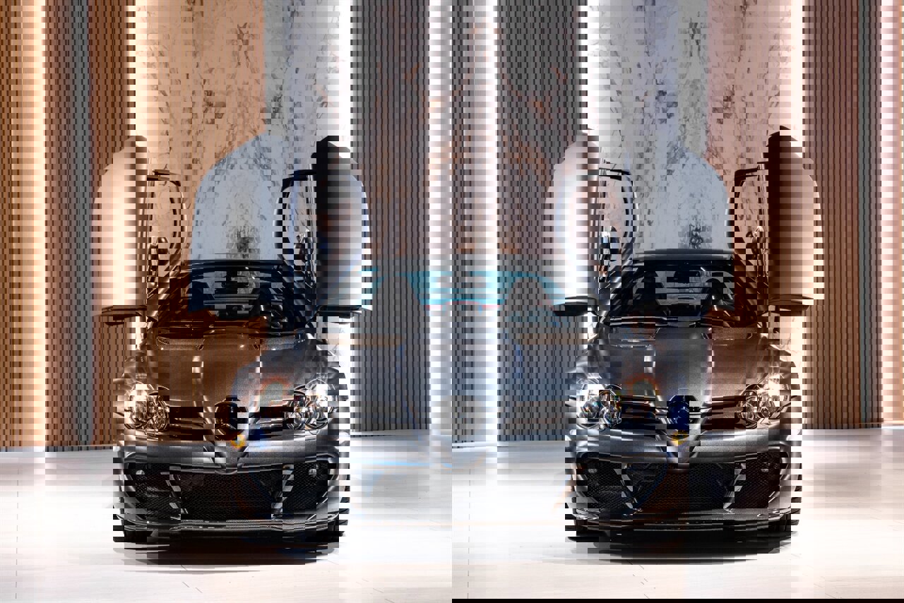 Used 2005 Mercedes-Benz SLR image 6