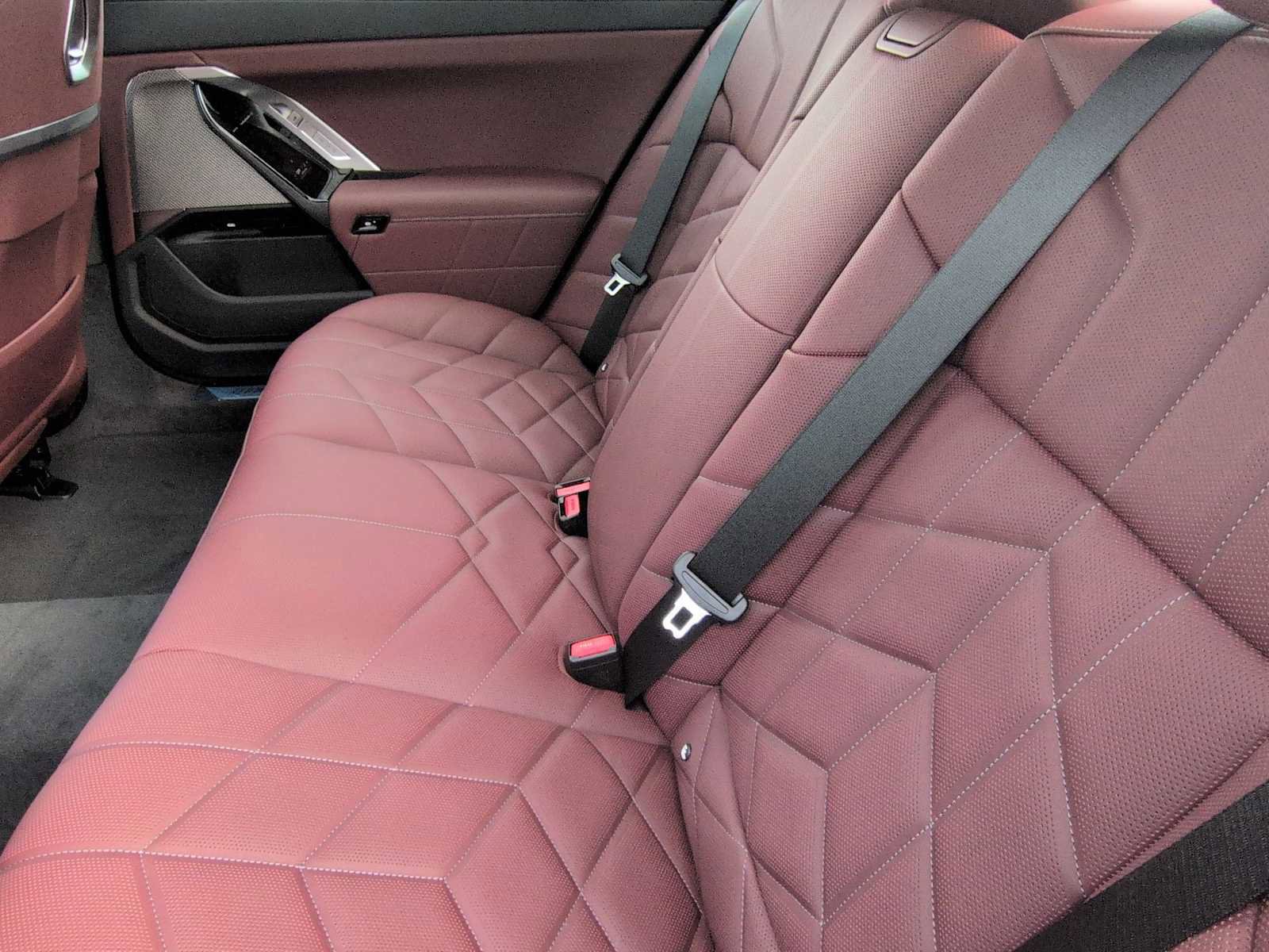 New 2026 BMW 750e xDrive 750e xDrive image 21