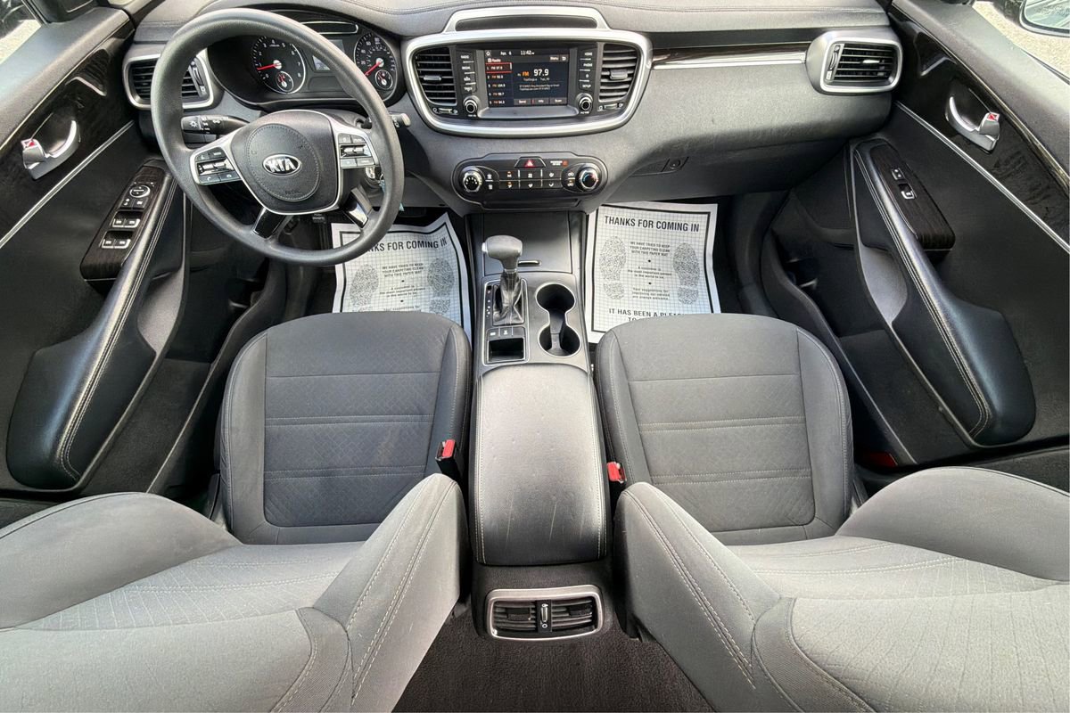 Used 2020 Kia Sorento AWD V6 image 14