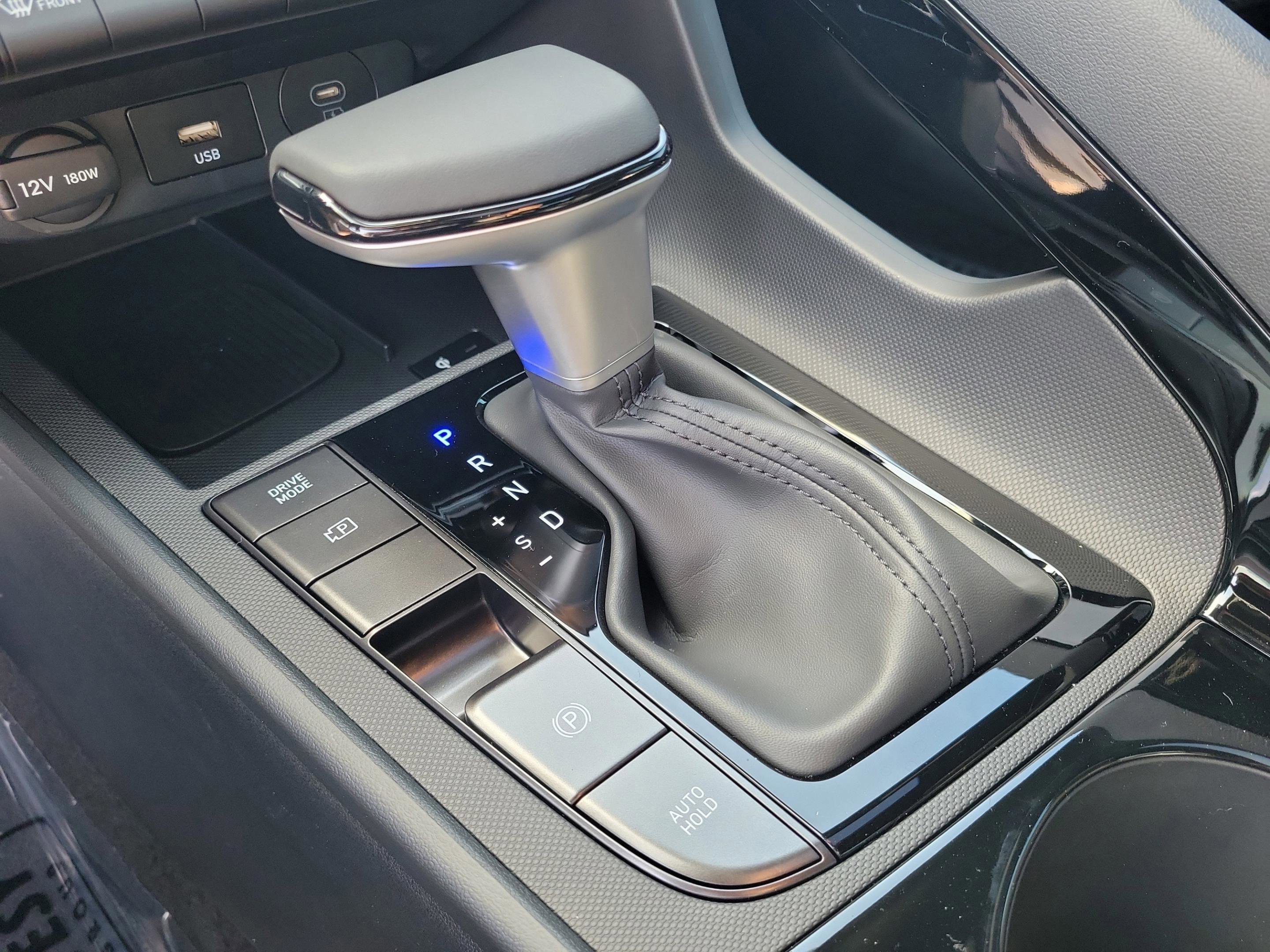 New 2026 Hyundai Elantra SEL Sport image 8