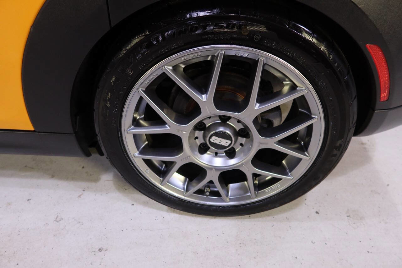 Used 2015 MINI Cooper S image 35