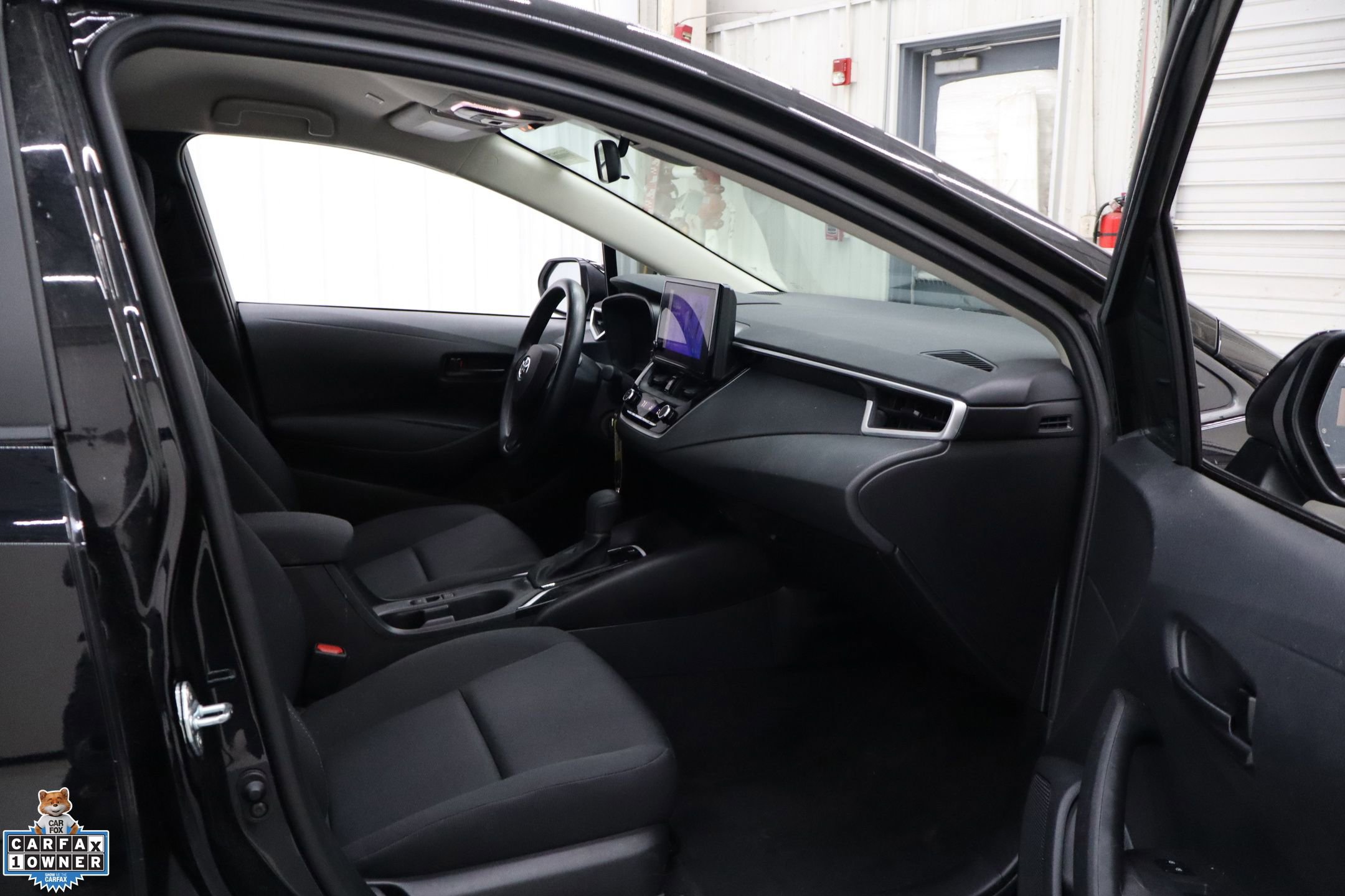 Used 2023 Toyota Corolla LE FWD image 30
