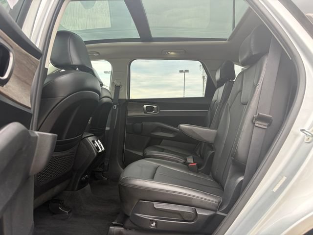 Used 2021 Kia Sorento EX w/ Panoramic Sunroof Package AWD/4WD image 18
