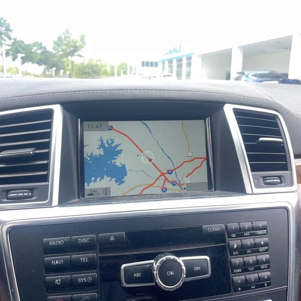 Used 2015 Mercedes-Benz GL 550 4MATIC image 28