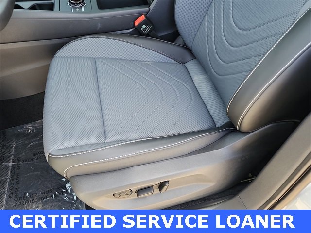 New 2025 Volkswagen Tiguan SE image 14