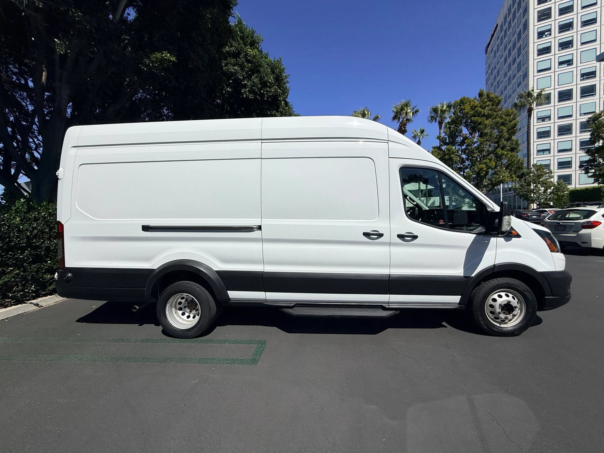 Used 2022 Ford Transit 350 148 High Roof Extended AWD w/ Load Area Protection Package image 7
