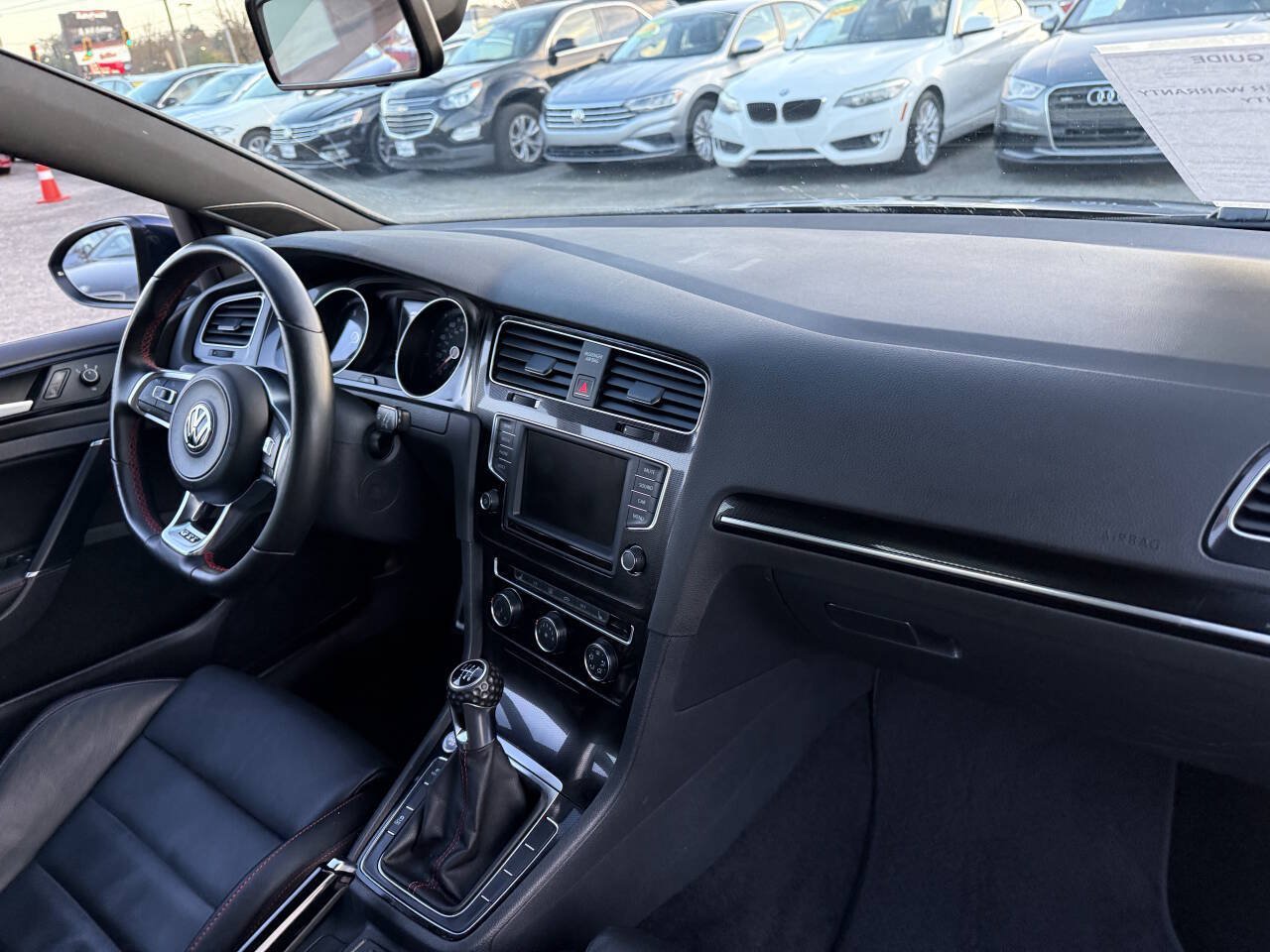 Used 2017 Volkswagen GTI SE FWD image 39