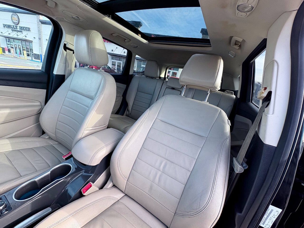 Used 2014 Ford Escape Titanium w/ Equipment Group 401A AWD/4WD image 11