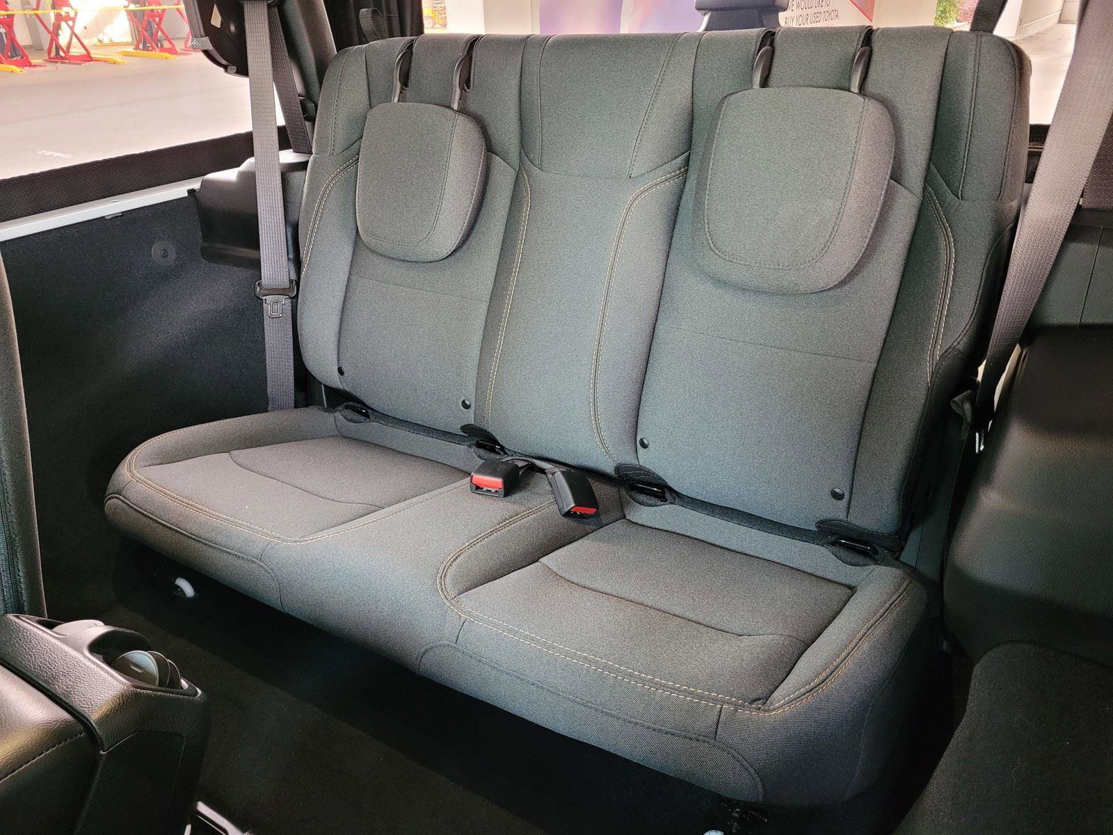 Used 2024 Jeep Wrangler Sport S image 20